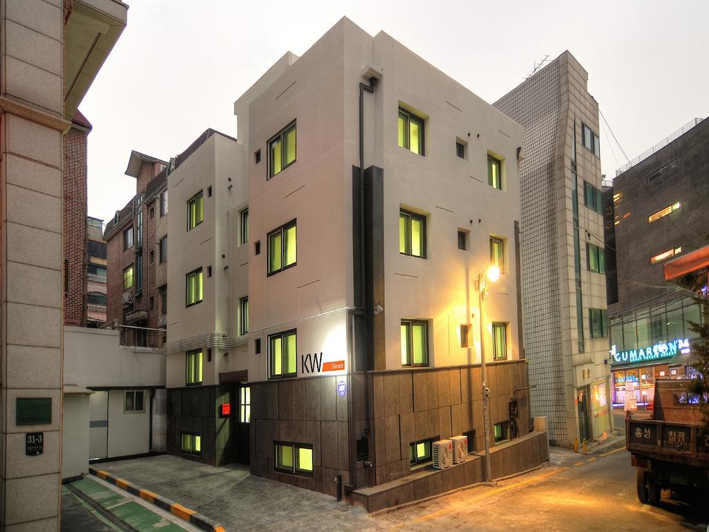 Hostel Kw Sinsa Seoul Exteriör bild