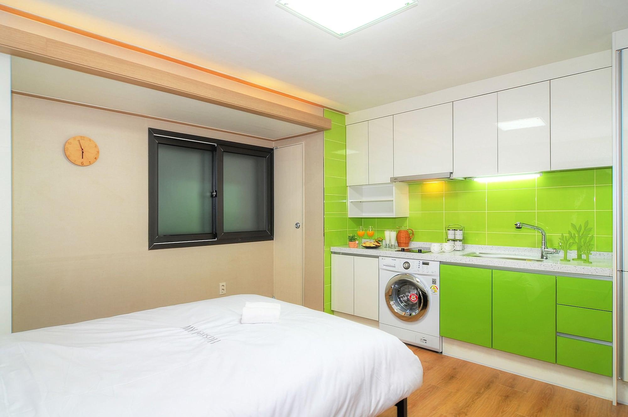Hostel Kw Sinsa Seoul Exteriör bild
