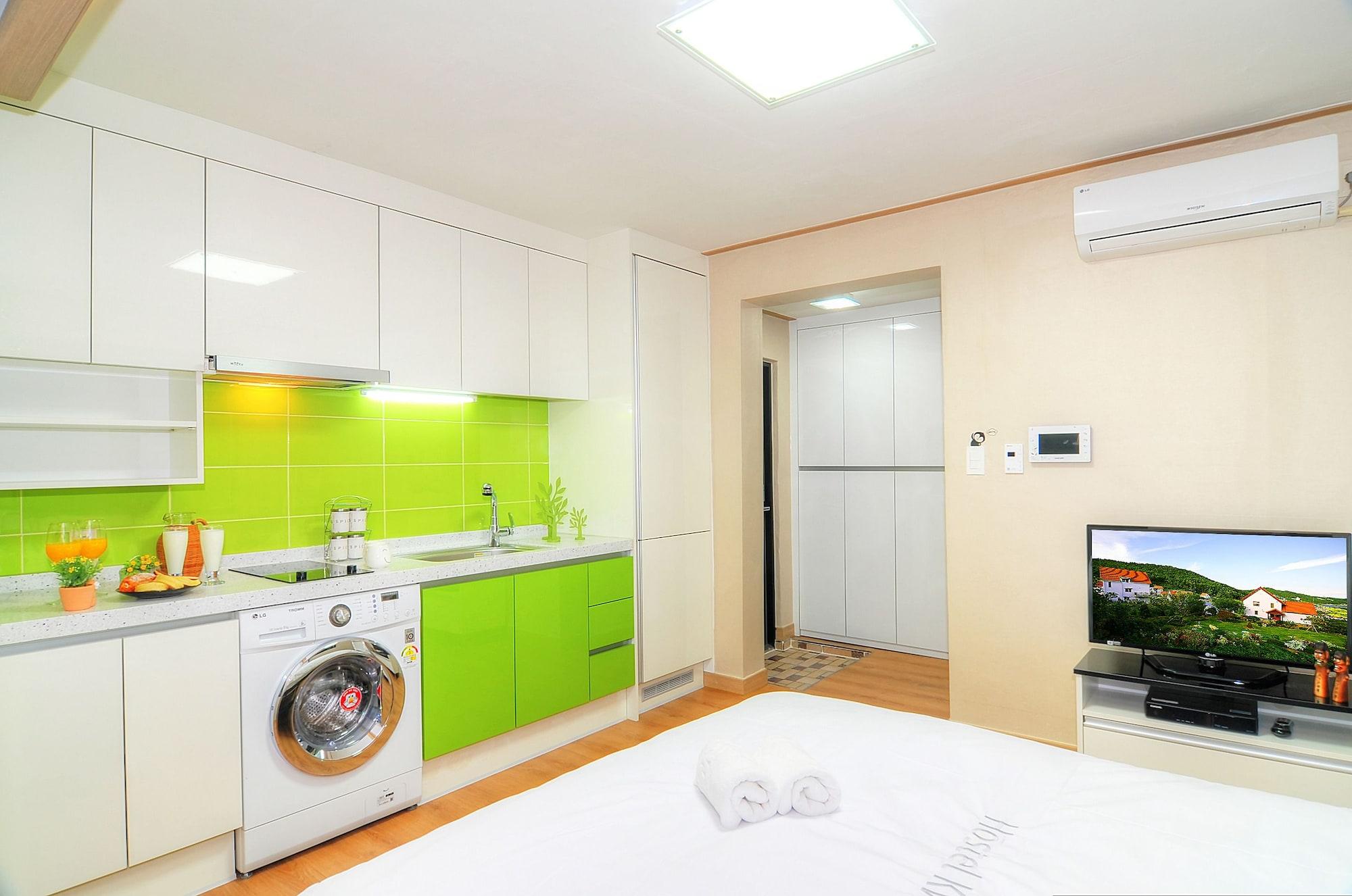 Hostel Kw Sinsa Seoul Exteriör bild
